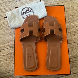 Hermes Oran sandals 39